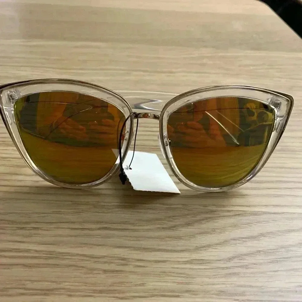 🆕Fashion Wide Cat-Eye Sunglasses🆕